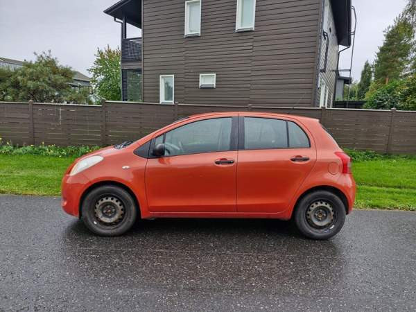 Toyota Yaris Оулу - изображение 2