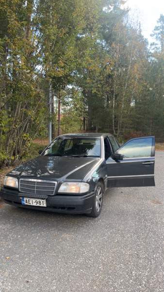 Mercedes-Benz 180 Rauma - valokuva 1