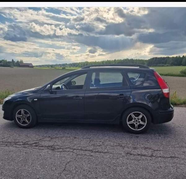 Hyundai i30 Вантаа - изображение 4