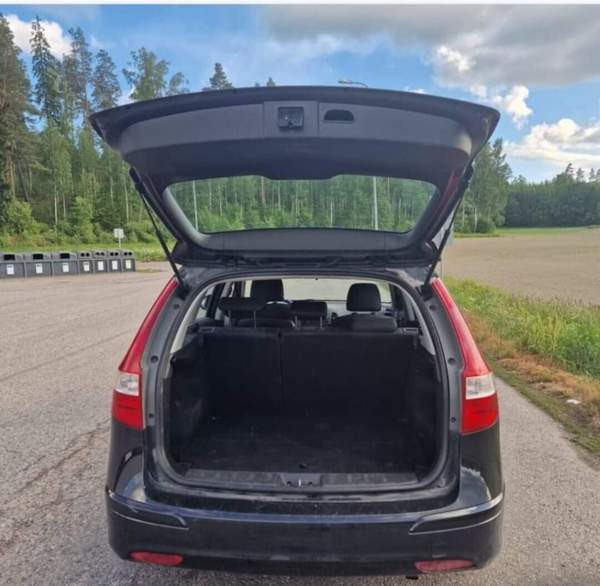 Hyundai i30 Вантаа - изображение 3