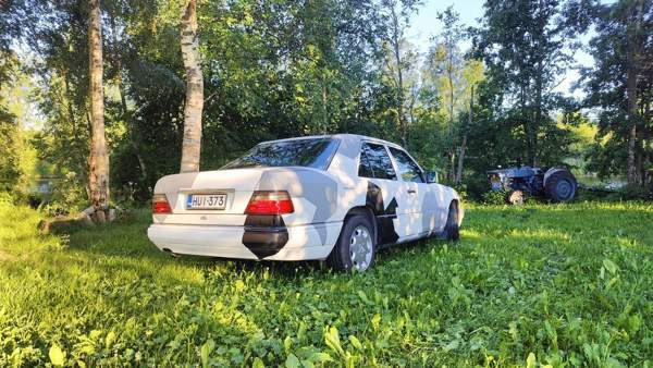 Mercedes-Benz 220 Kurikka - изображение 2