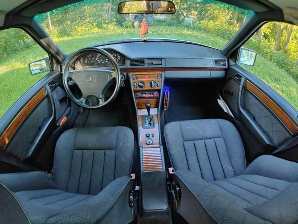 Mercedes-Benz 220 Kurikka - изображение 5