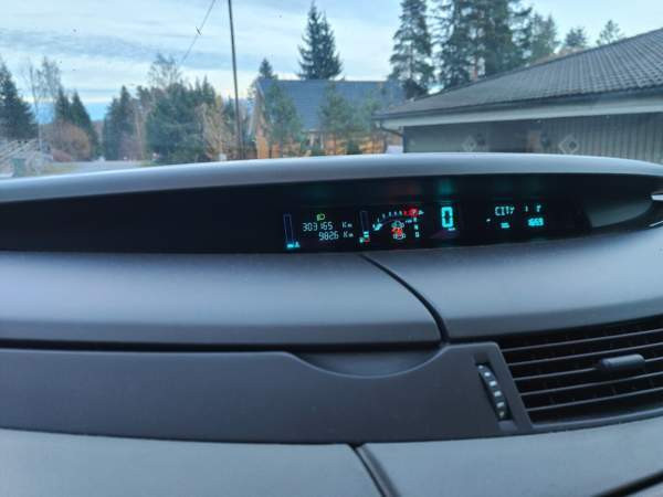 Renault Grand Espace As Salamiyah - изображение 7