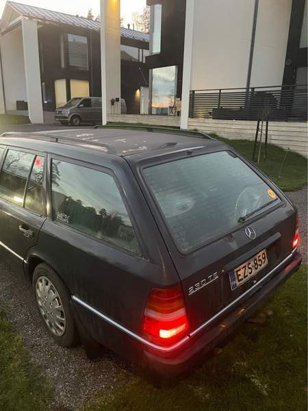 Mercedes-Benz E Эспоо - изображение 4