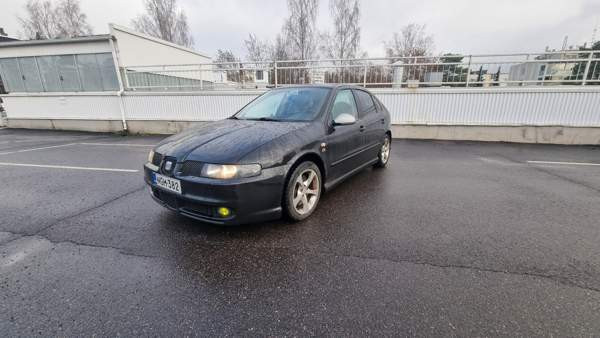 Seat Leon Riihimaeki - photo 1