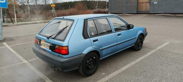 Nissan Sunny Kuusankoski - valokuva 5