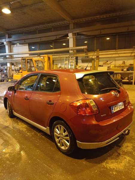 Toyota Auris Saarijärvi - valokuva 3