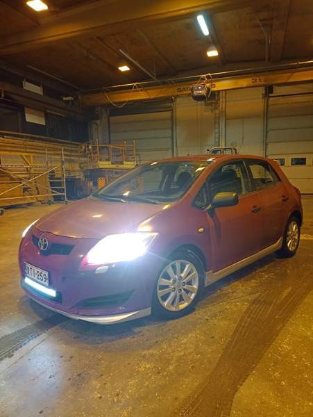 Toyota Auris Saarijärvi - valokuva 1