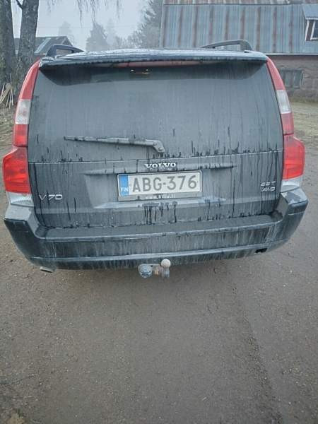 Volvo V70 As Salamiyah - valokuva 3