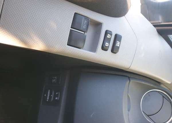 Toyota Yaris Espoo - valokuva 5