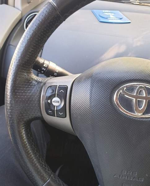 Toyota Yaris Espoo - valokuva 6