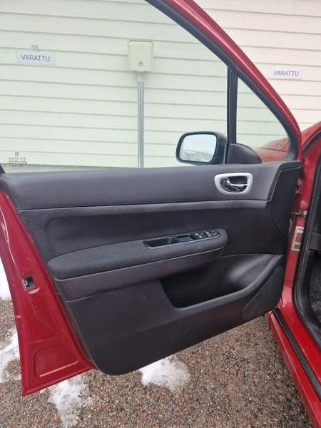 Peugeot 307 Jaervenpaeae - photo 7