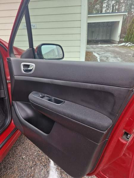 Peugeot 307 Jaervenpaeae - photo 6