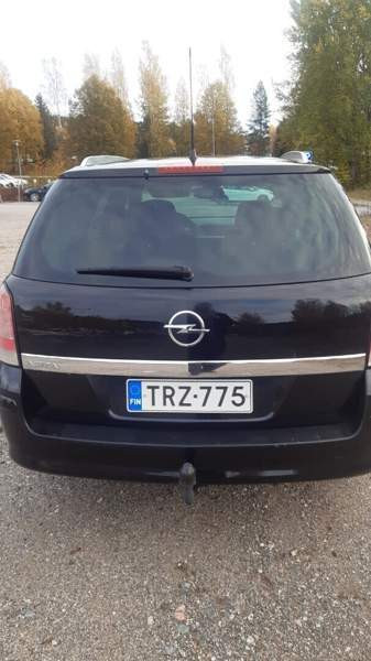 Opel Astra Glebychevo - valokuva 5
