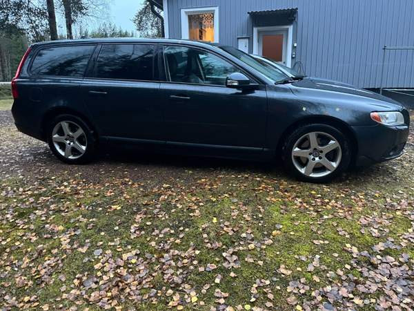 Volvo V70 Tornio - photo 1