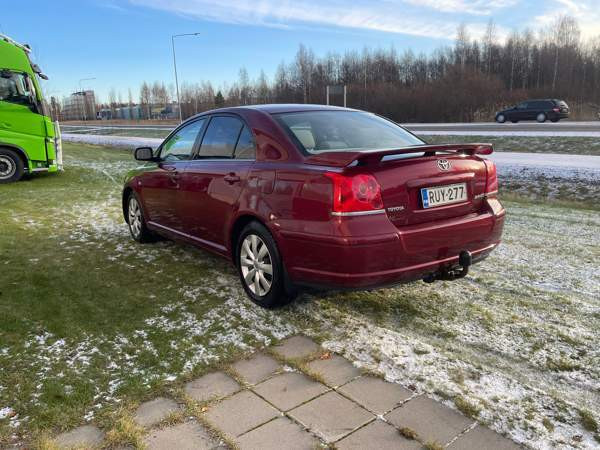 Toyota Avensis Oulu - valokuva 5