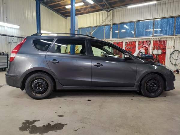 Hyundai i30 Tampere - valokuva 3