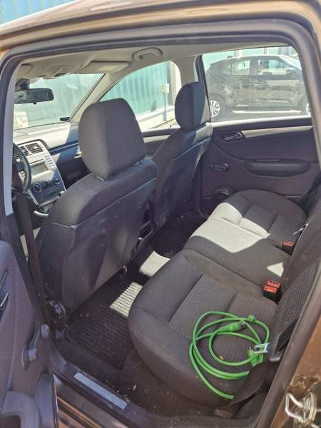 Mercedes-Benz B Vantaa - valokuva 8