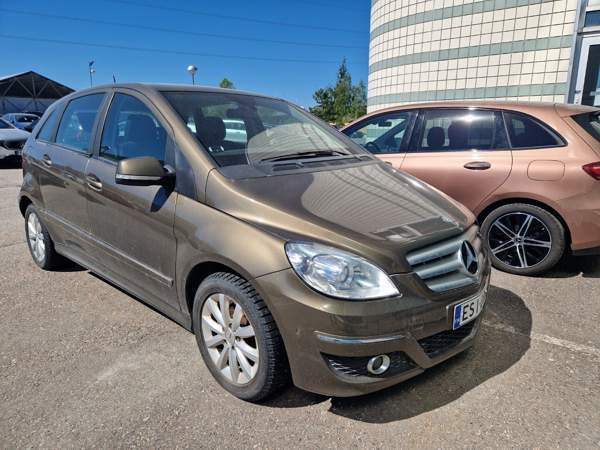 Mercedes-Benz B Vantaa - valokuva 2
