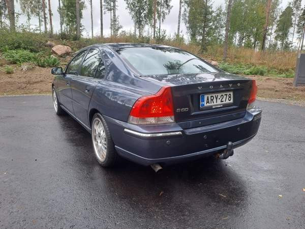 Volvo S60 Лохья - изображение 3