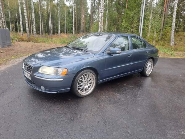 Volvo S60 Лохья - изображение 1