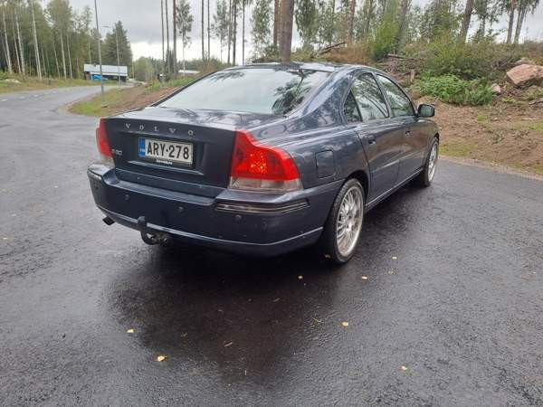 Volvo S60 Лохья - изображение 5