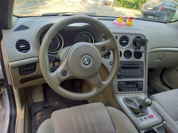 Alfa Romeo 159 Alavus - изображение 7