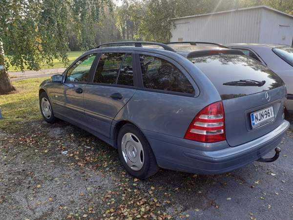 Mercedes-Benz C Kurikka - valokuva 4