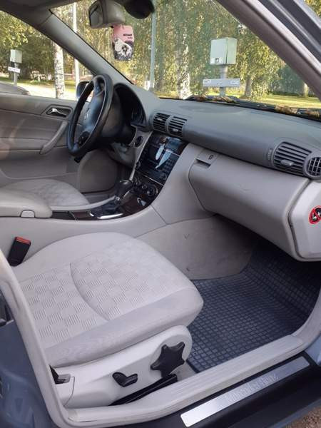 Mercedes-Benz C Kurikka - valokuva 3