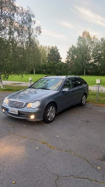 Mercedes-Benz C Kurikka - valokuva 1