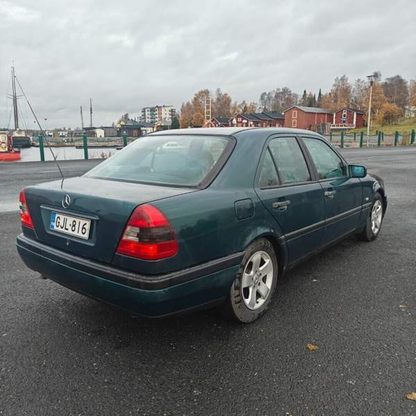 Mercedes-Benz C Kemin - valokuva 3