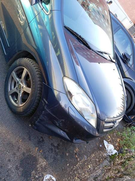 Honda FR-V Glebychevo - valokuva 1