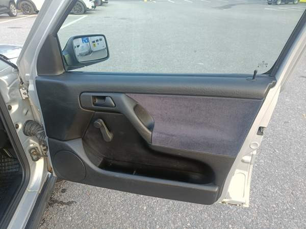 Volkswagen Golf Sarov - valokuva 8