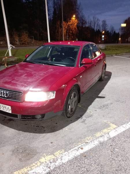 Audi A4 Glebychevo - valokuva 3