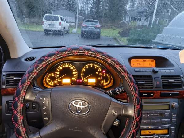 Toyota Avensis Киевская область - изображение 2