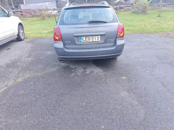 Toyota Avensis Киевская область - изображение 5