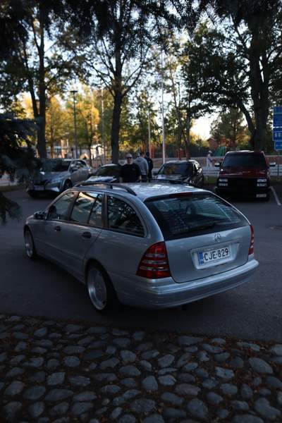 Mercedes-Benz C Вантаа - изображение 4