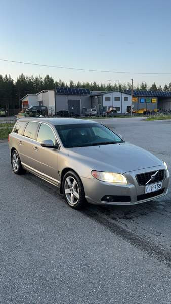 Volvo V70 Kuortane - valokuva 3
