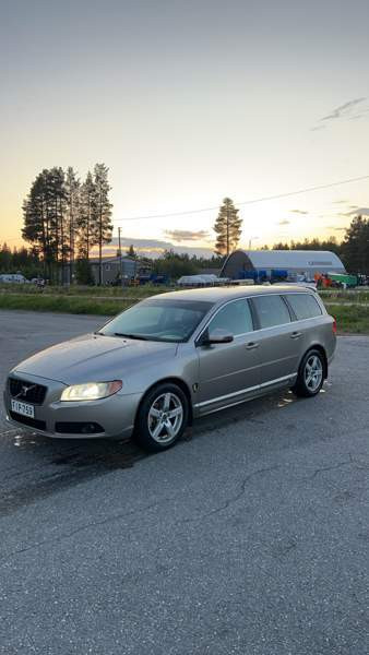 Volvo V70 Kuortane - valokuva 2