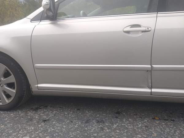 Toyota Avensis Muurame - valokuva 4