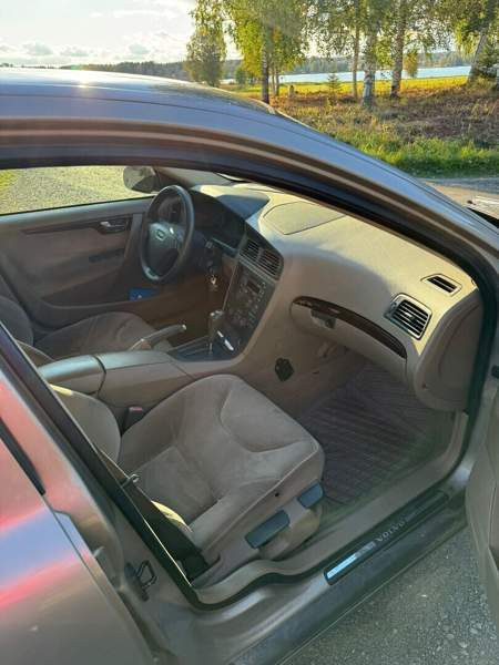 Volvo S60 Kuortane - изображение 8