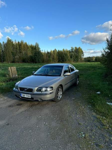 Volvo S60 Kuortane - изображение 1