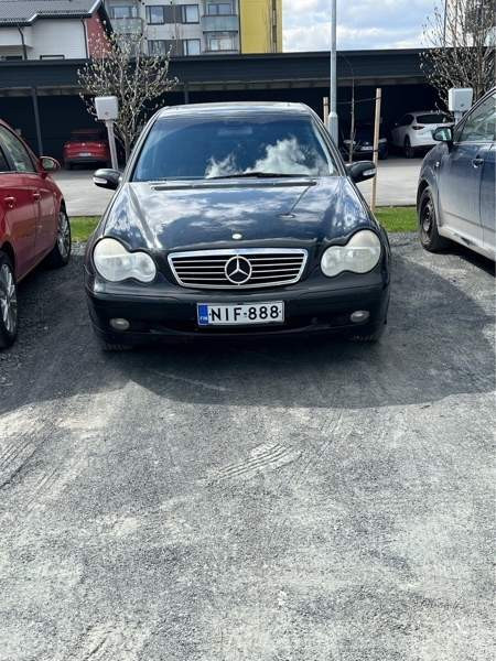 Mercedes-Benz 180 Riihimäki - valokuva 2