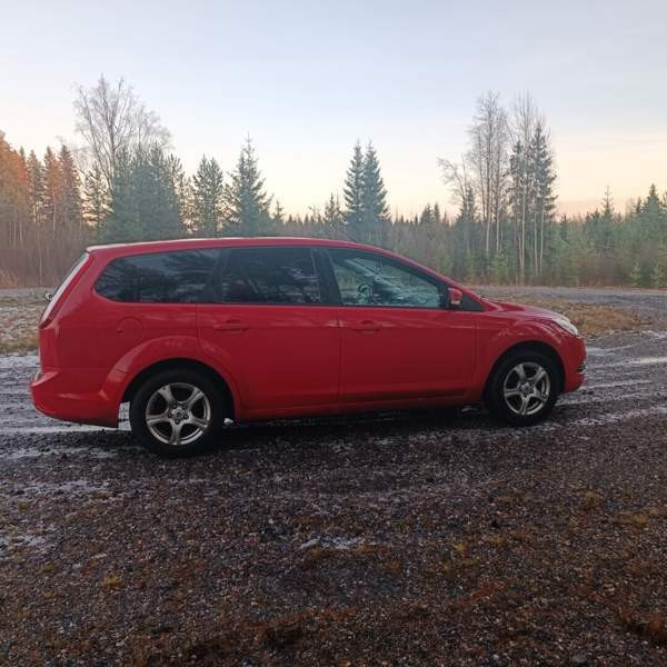 Ford Focus Pyhäjärvi - valokuva 6