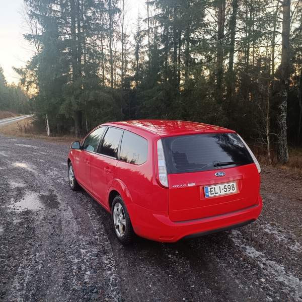 Ford Focus Pyhäjärvi - valokuva 4