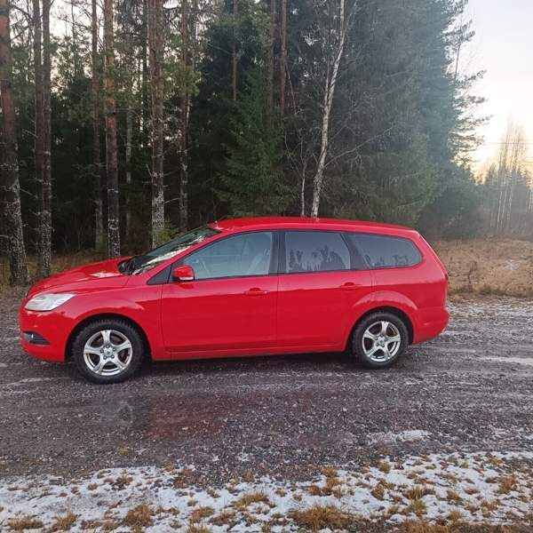 Ford Focus Pyhäjärvi - valokuva 3