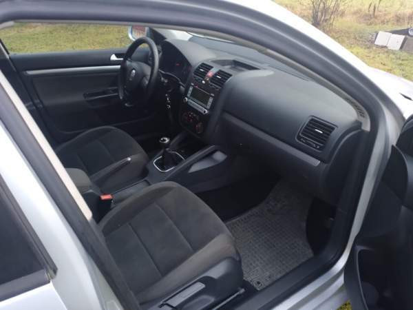 Volkswagen Golf Soini - valokuva 8