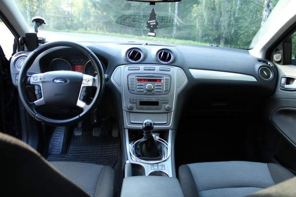 Ford Mondeo Kuhmoinen - valokuva 7