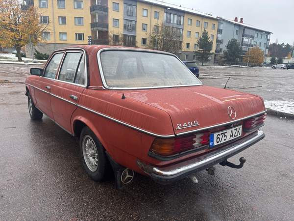 Mercedes-Benz 240 Chukotskiy Avtonomnyy Okrug - valokuva 3