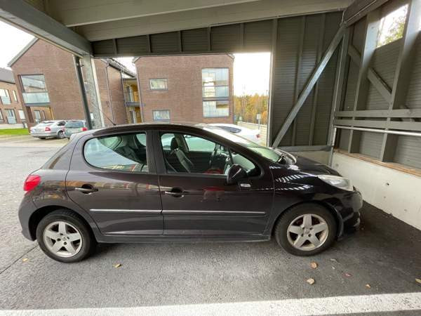 Peugeot 207 Тампере - изображение 3